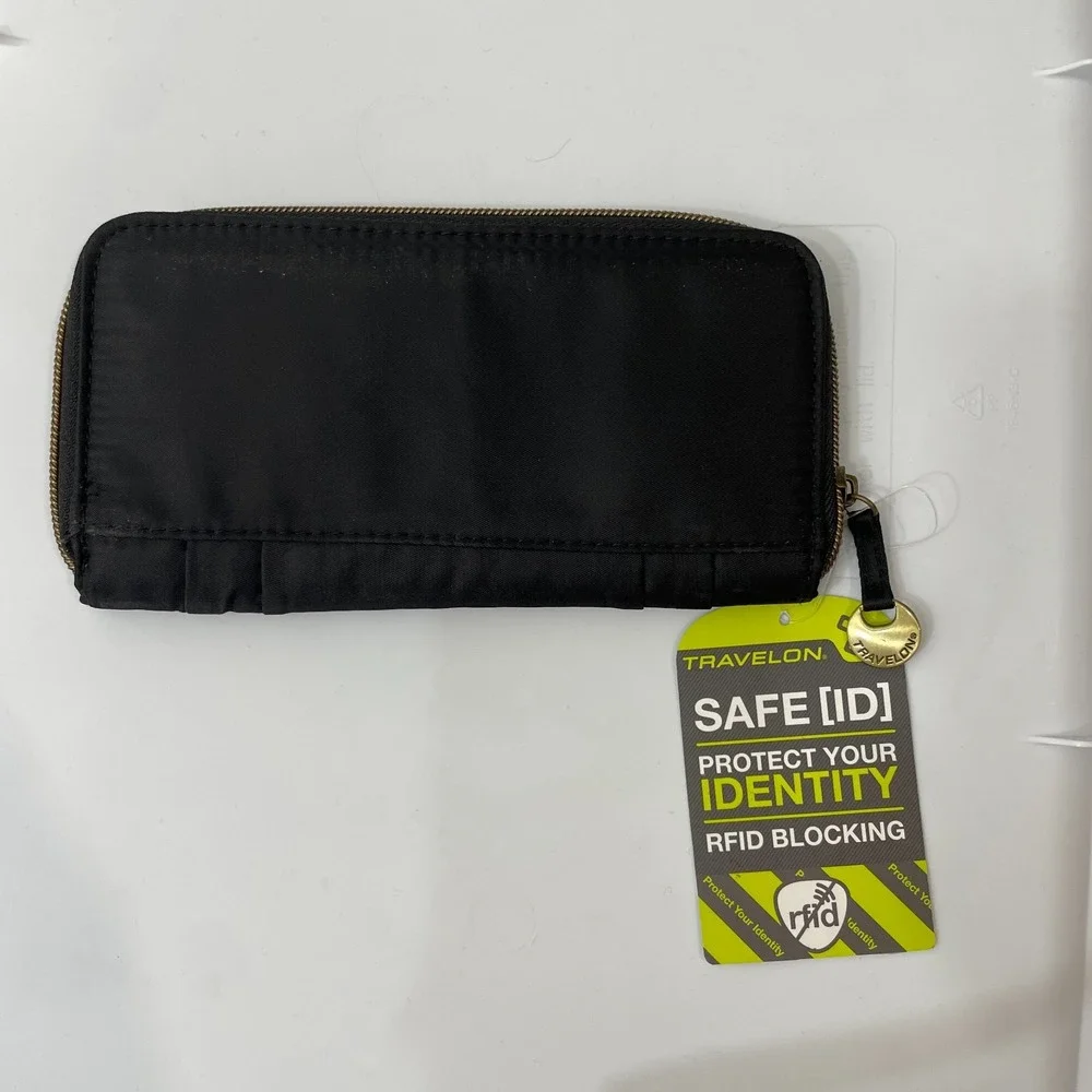 NEW Women's Travelon Safe ID Security Wallet RFID Blocking Black NWT